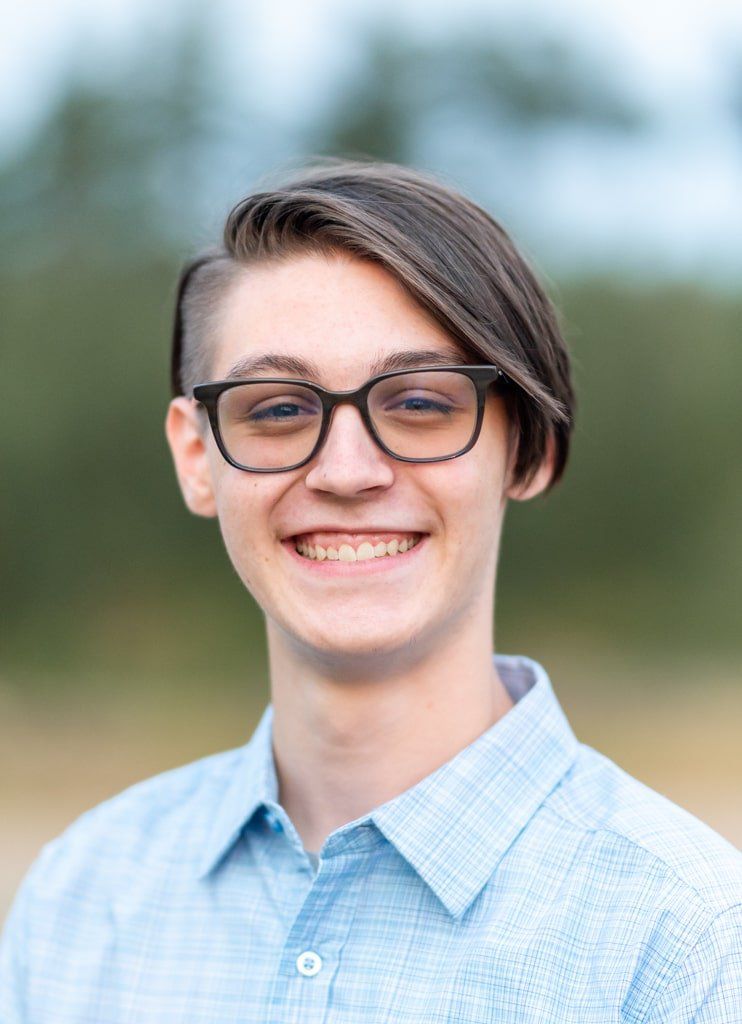High School Senior Photo by Rachel Konsella Photography