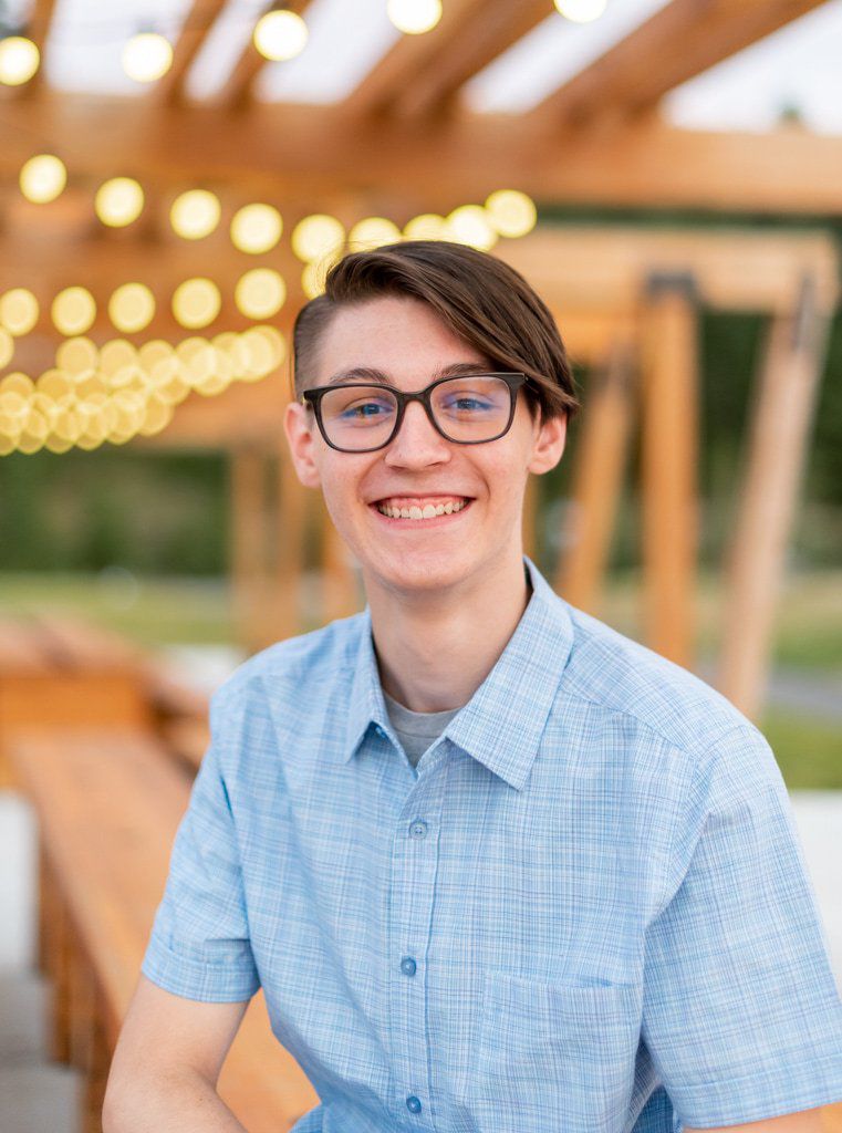 High School Senior Photo by Rachel Konsella Photography